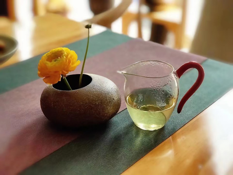 茶柿子搭配，养生新时尚，一杯茶饮见成效